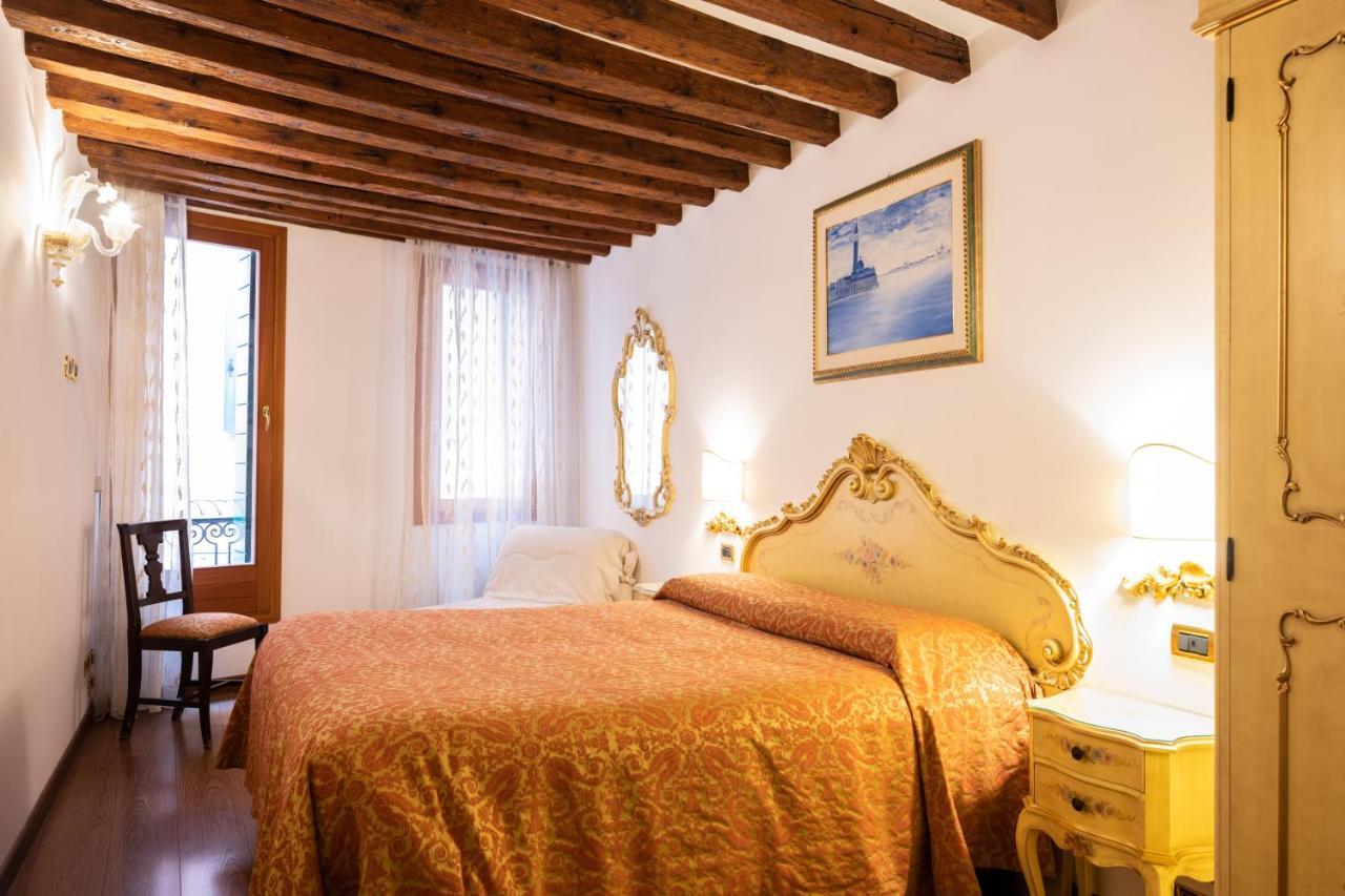 Ca' Pinelli Apartment Venice Luaran gambar