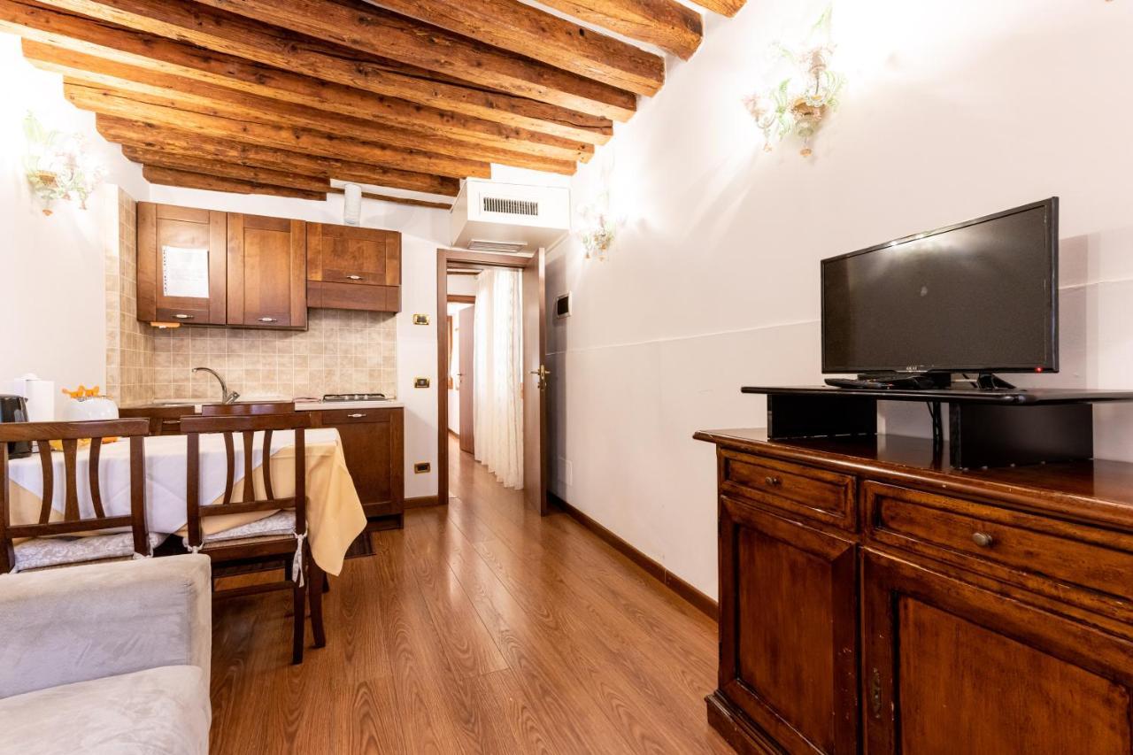 Ca' Pinelli Apartment Venice Luaran gambar