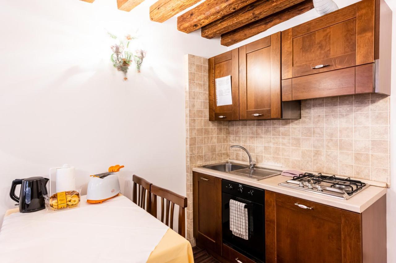 Ca' Pinelli Apartment Venice Luaran gambar