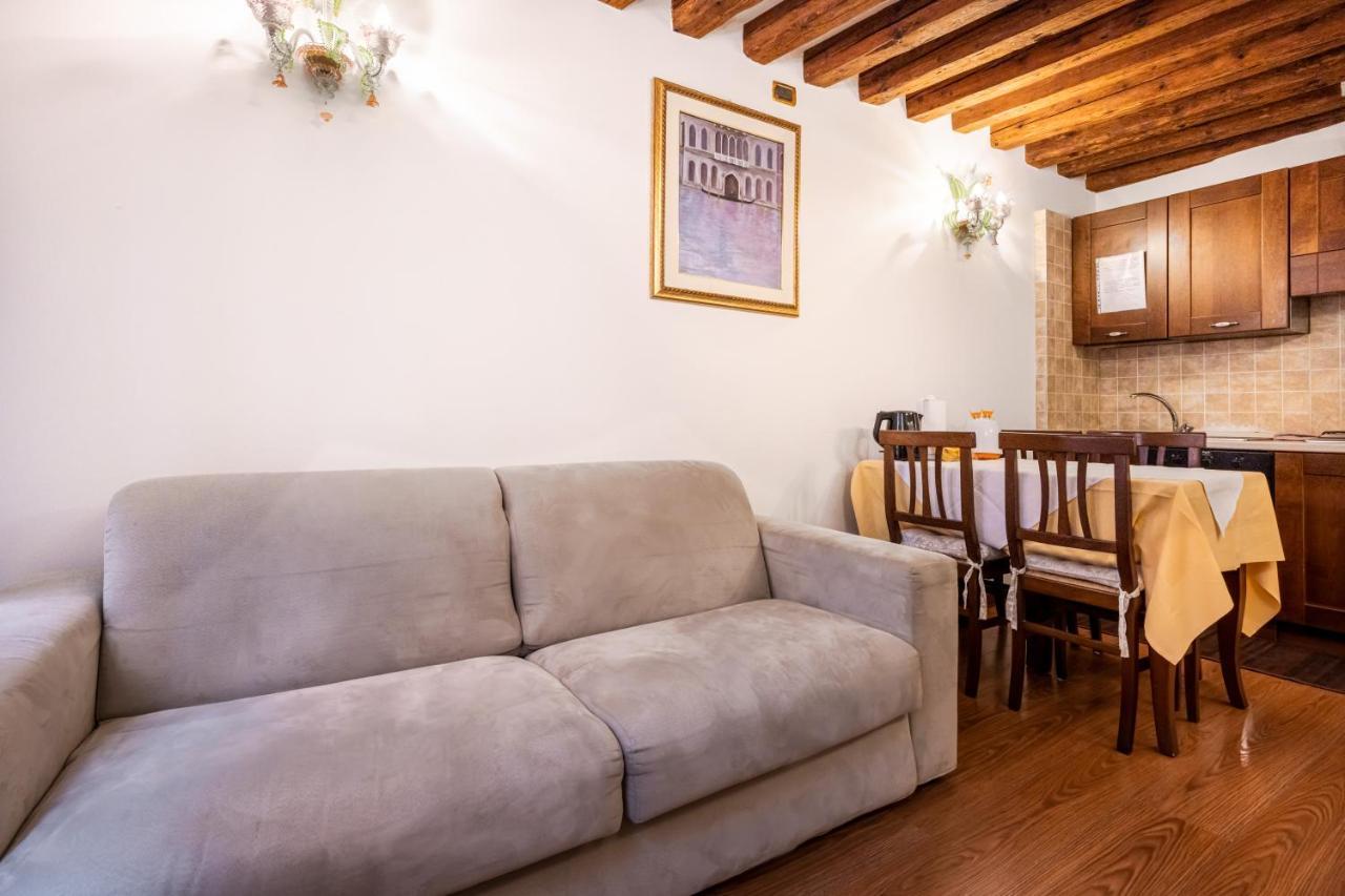 Ca' Pinelli Apartment Venice Luaran gambar