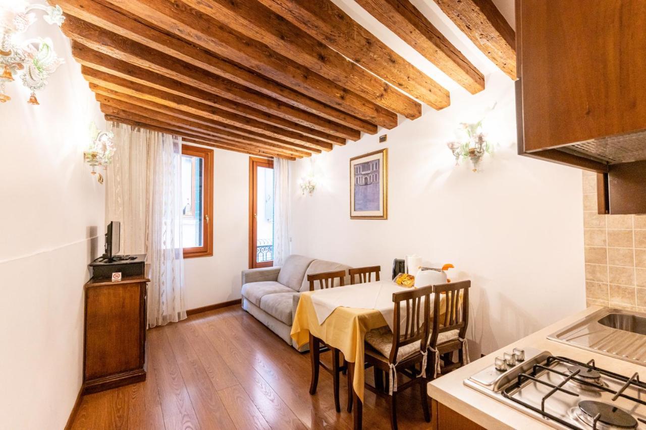 Ca' Pinelli Apartment Venice Luaran gambar