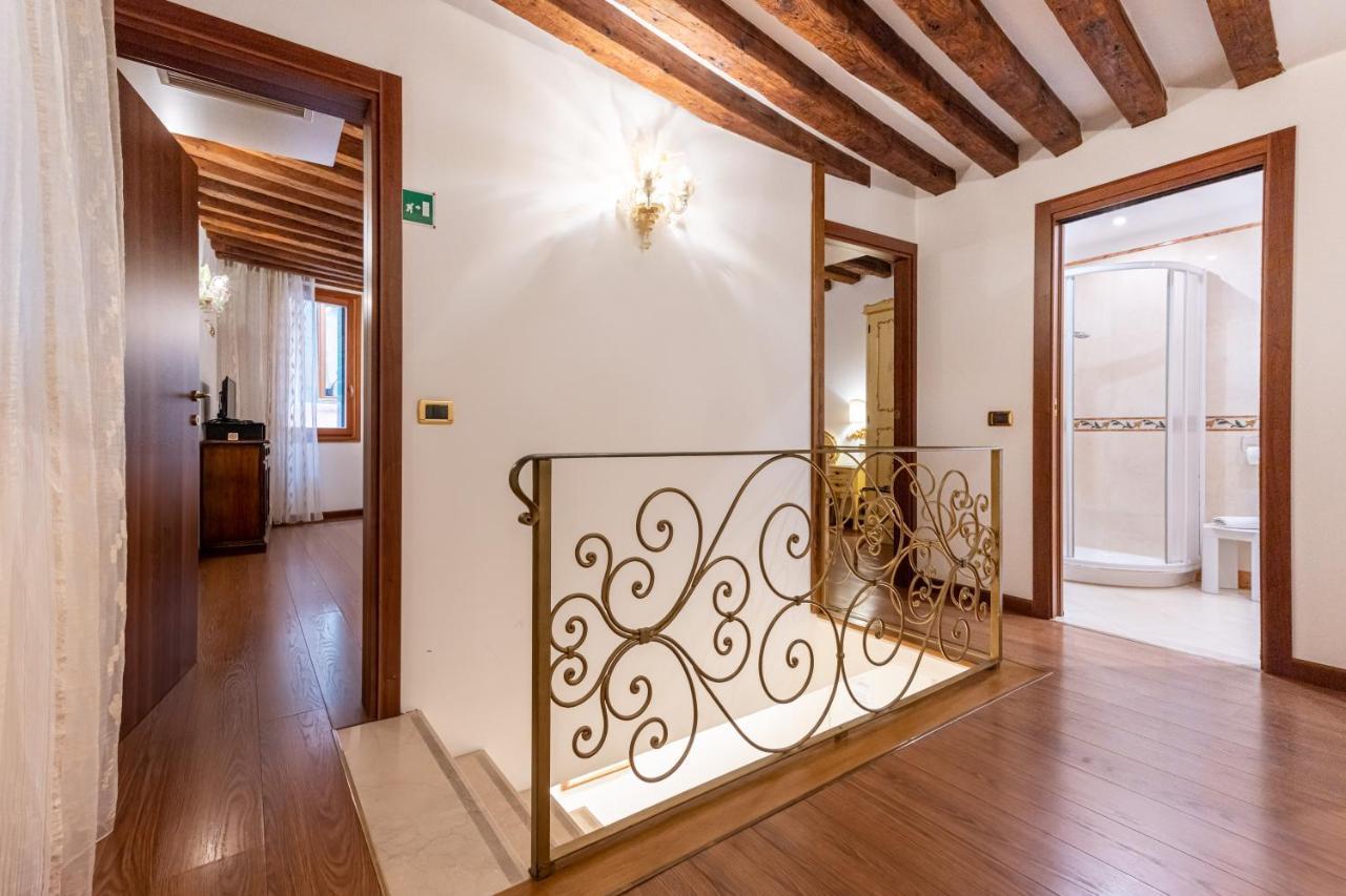 Ca' Pinelli Apartment Venice Luaran gambar
