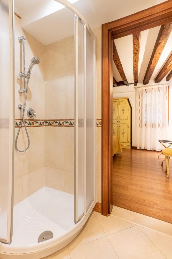 Ca' Pinelli Apartment Venice Luaran gambar